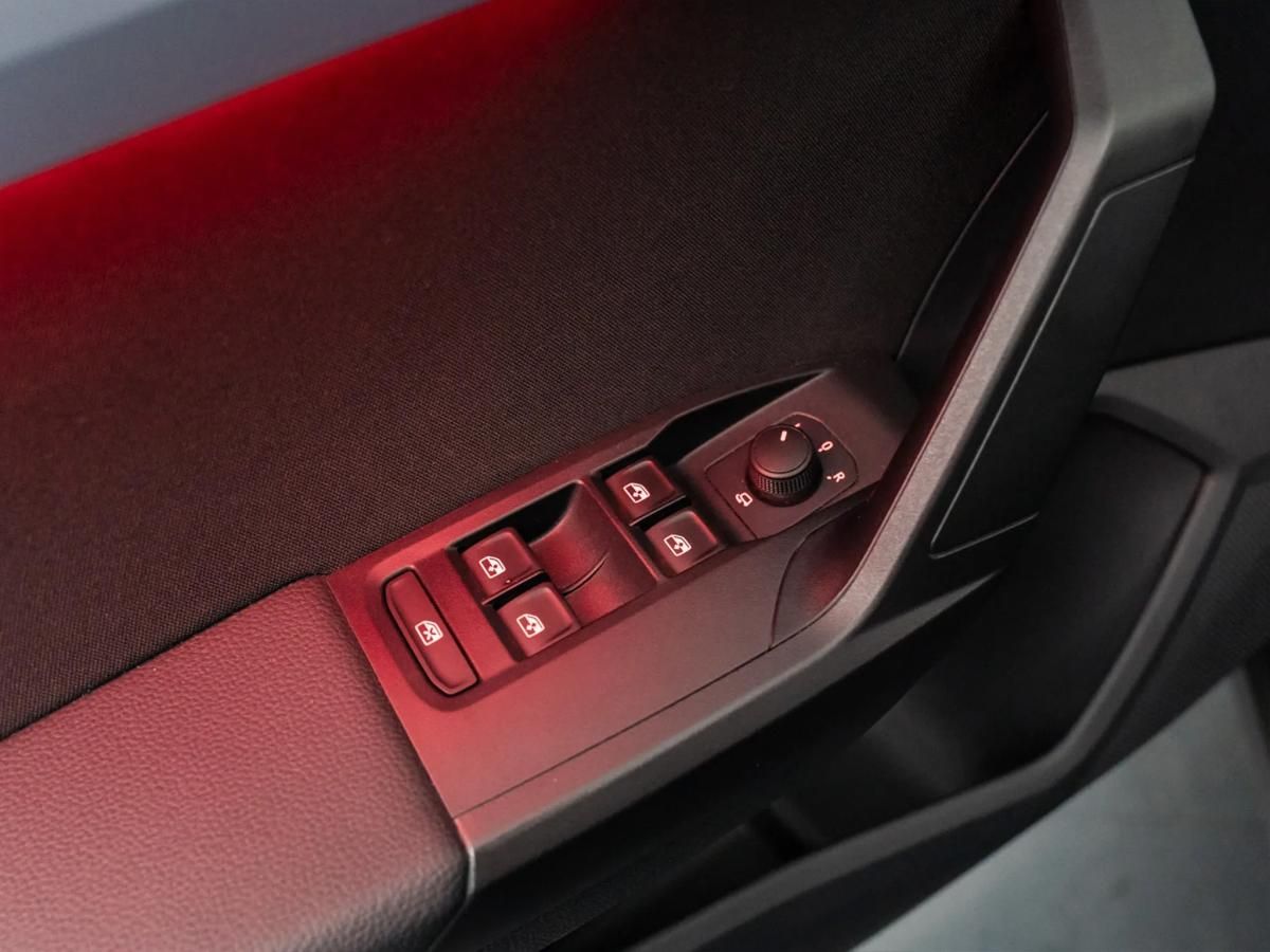 seat-arona-2023-gasolina-999cc