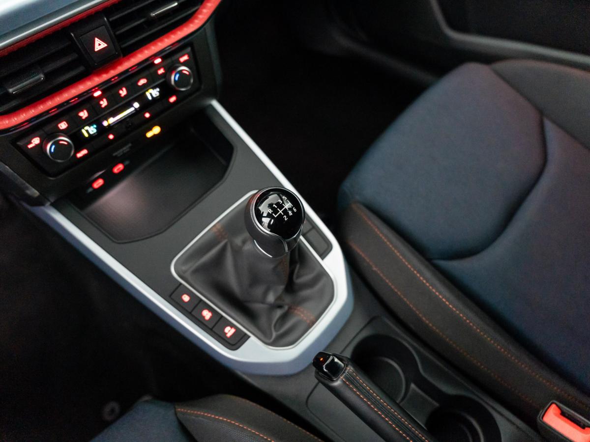 seat-arona-2023-gasolina-999cc