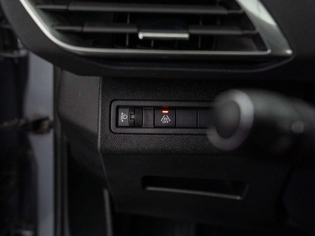 peugeot-3008-2022-diesel-1499cc