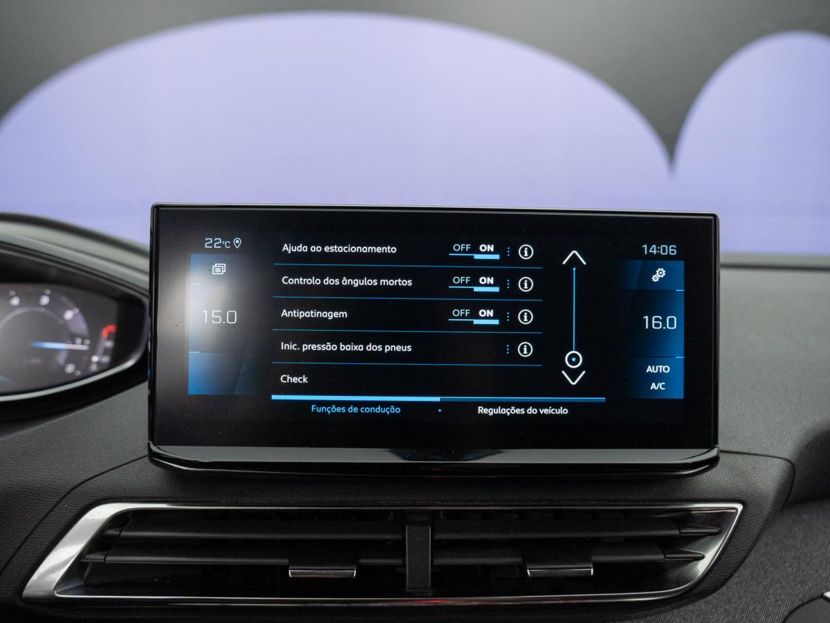 peugeot-3008-2022-diesel-1499cc