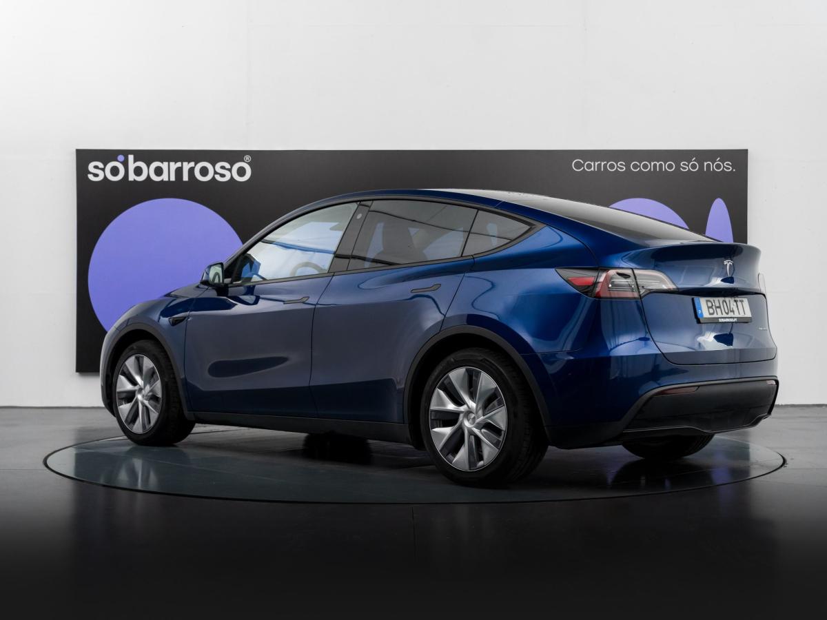 tesla-model-y-2024-eletrico-500cc