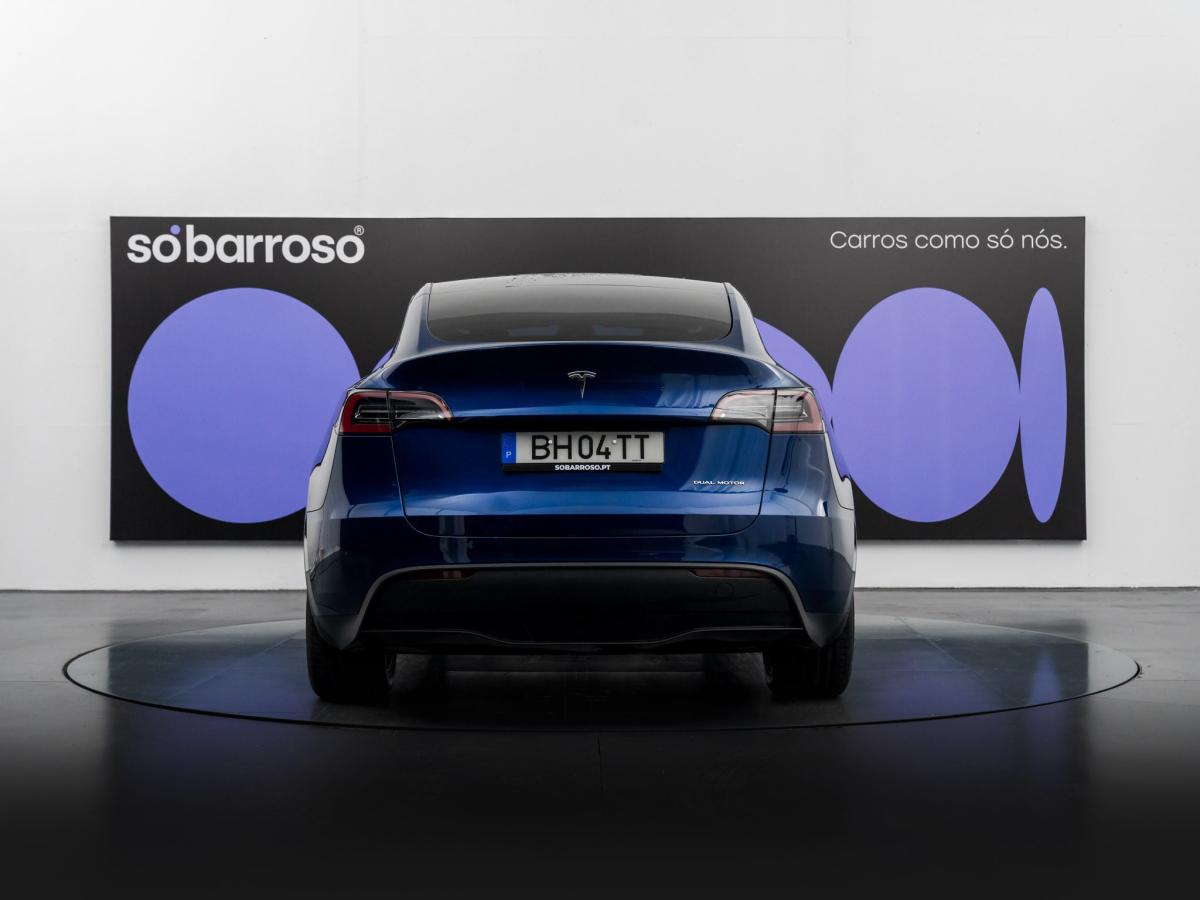 tesla-model-y-2024-eletrico-500cc