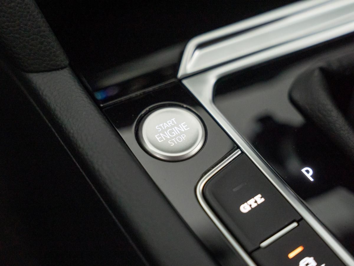 volkswagen-arteon-2023-hibrido-a-gasolina-1395cc