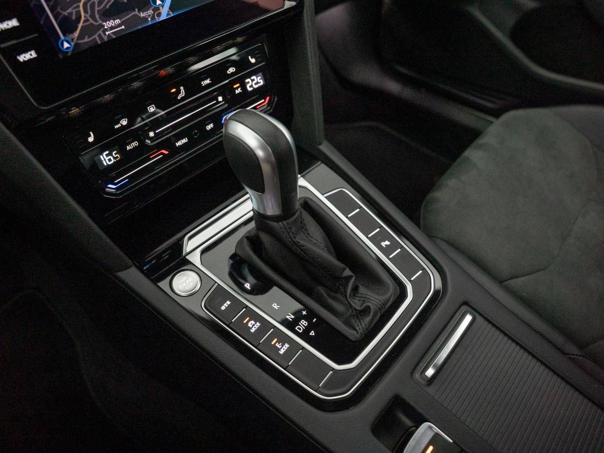 volkswagen-arteon-2023-hibrido-a-gasolina-1395cc