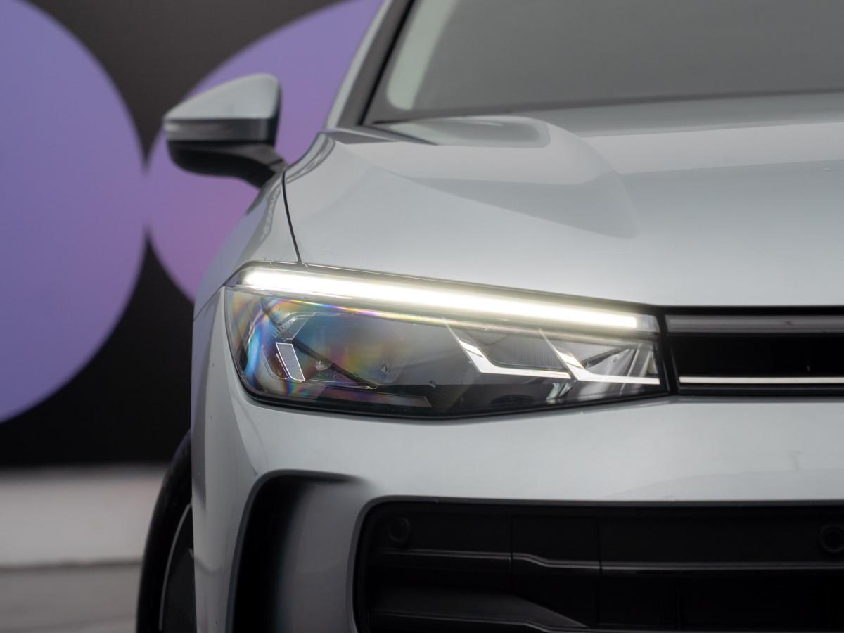 volkswagen-passat-variant-2024-hibrido-a-gasolina-1498cc