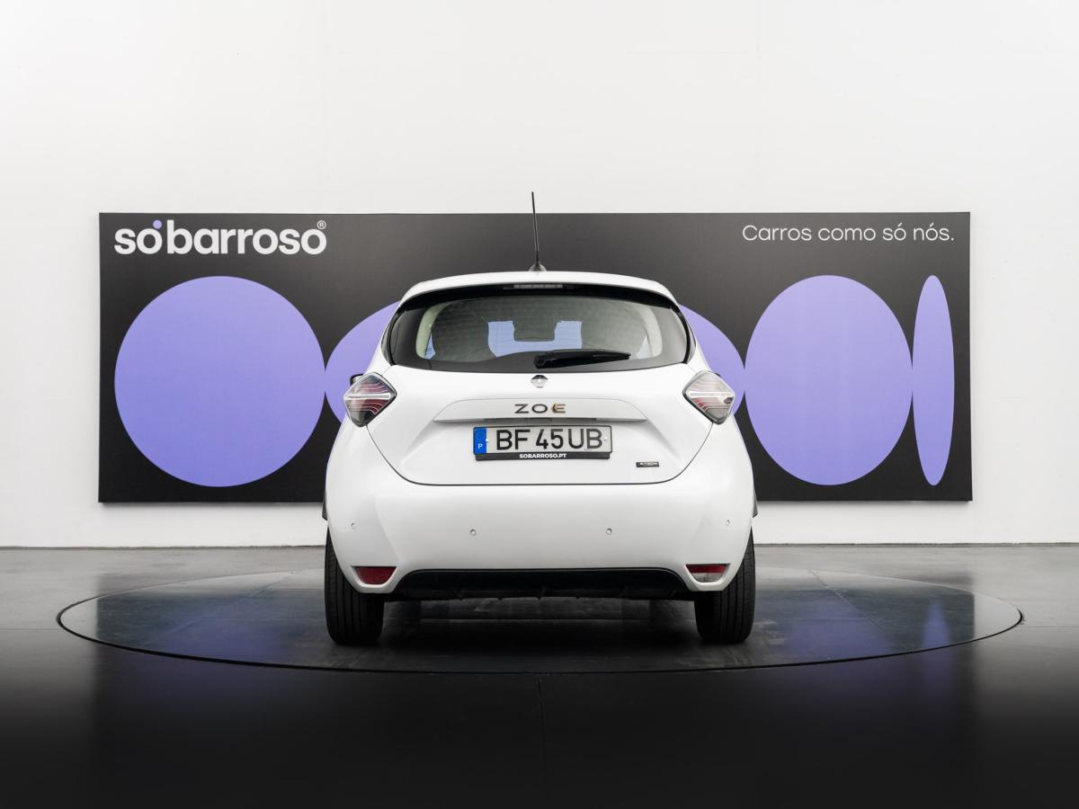 renault-zoe-2023-eletrico-500cc
