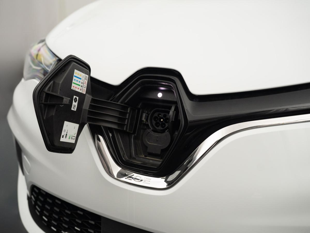 renault-zoe-2023-eletrico-500cc