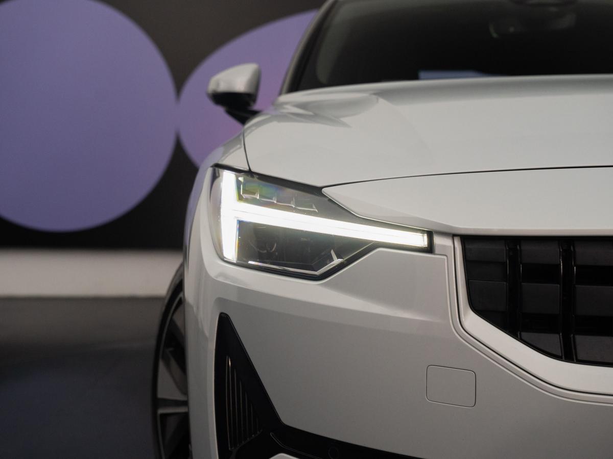 polestar-2-2022-eletrico-0cc