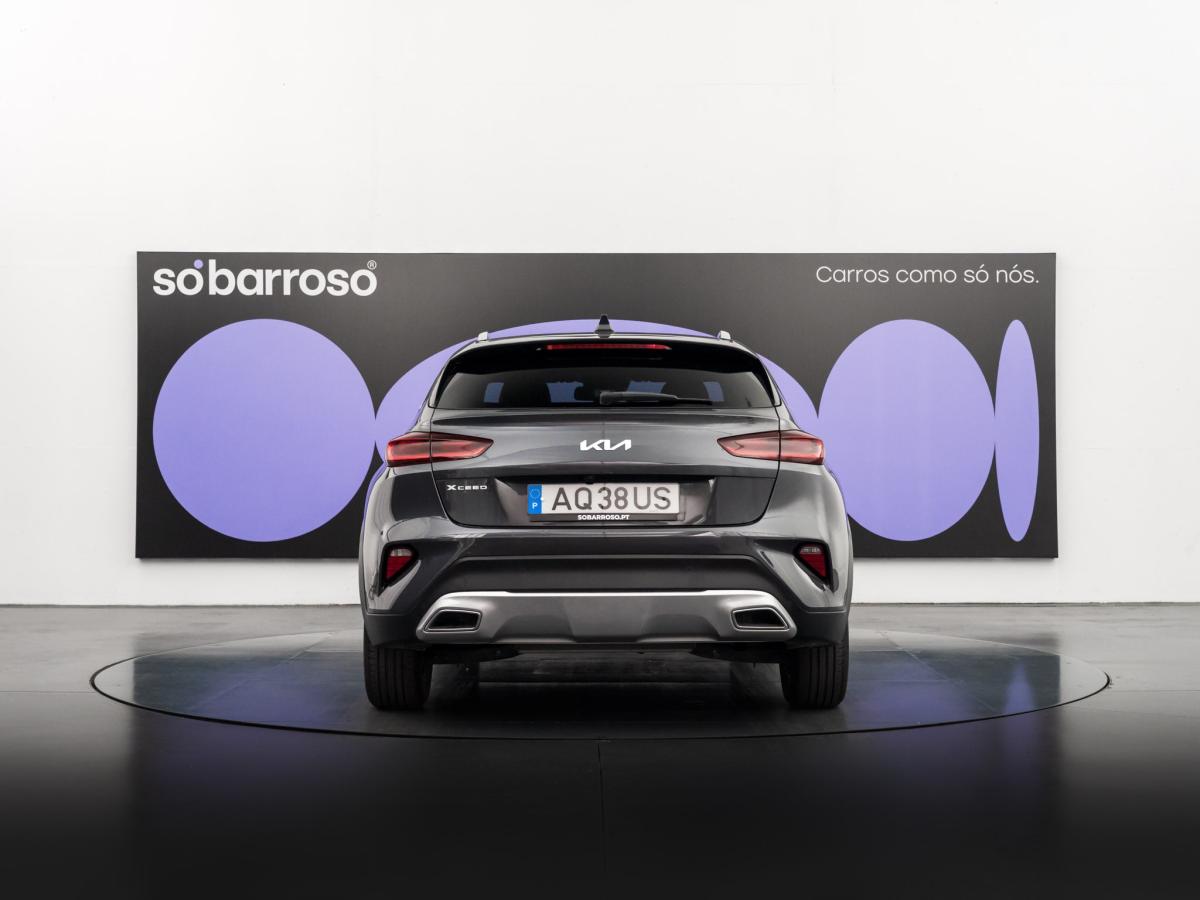 kia-xceed-2022-hibrido-a-gasolina-1580cc