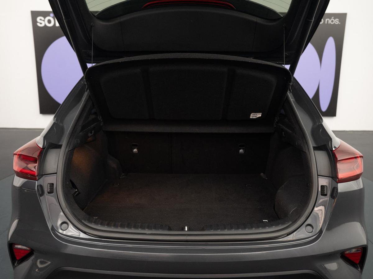 kia-xceed-2022-hibrido-a-gasolina-1580cc