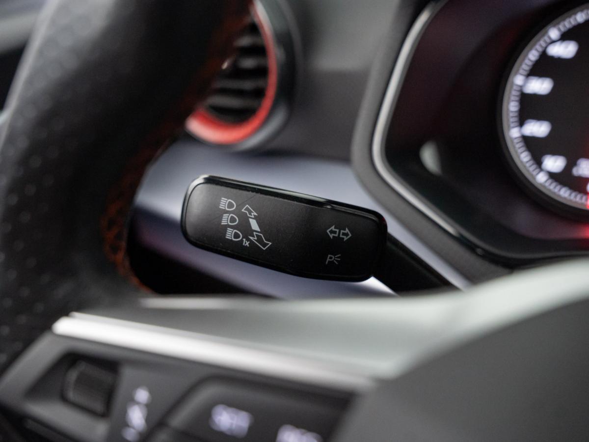 seat-arona-2022-gasolina-999cc