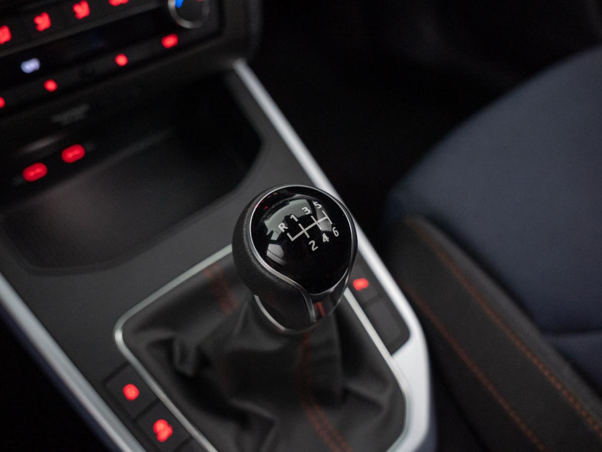 seat-arona-2022-gasolina-999cc