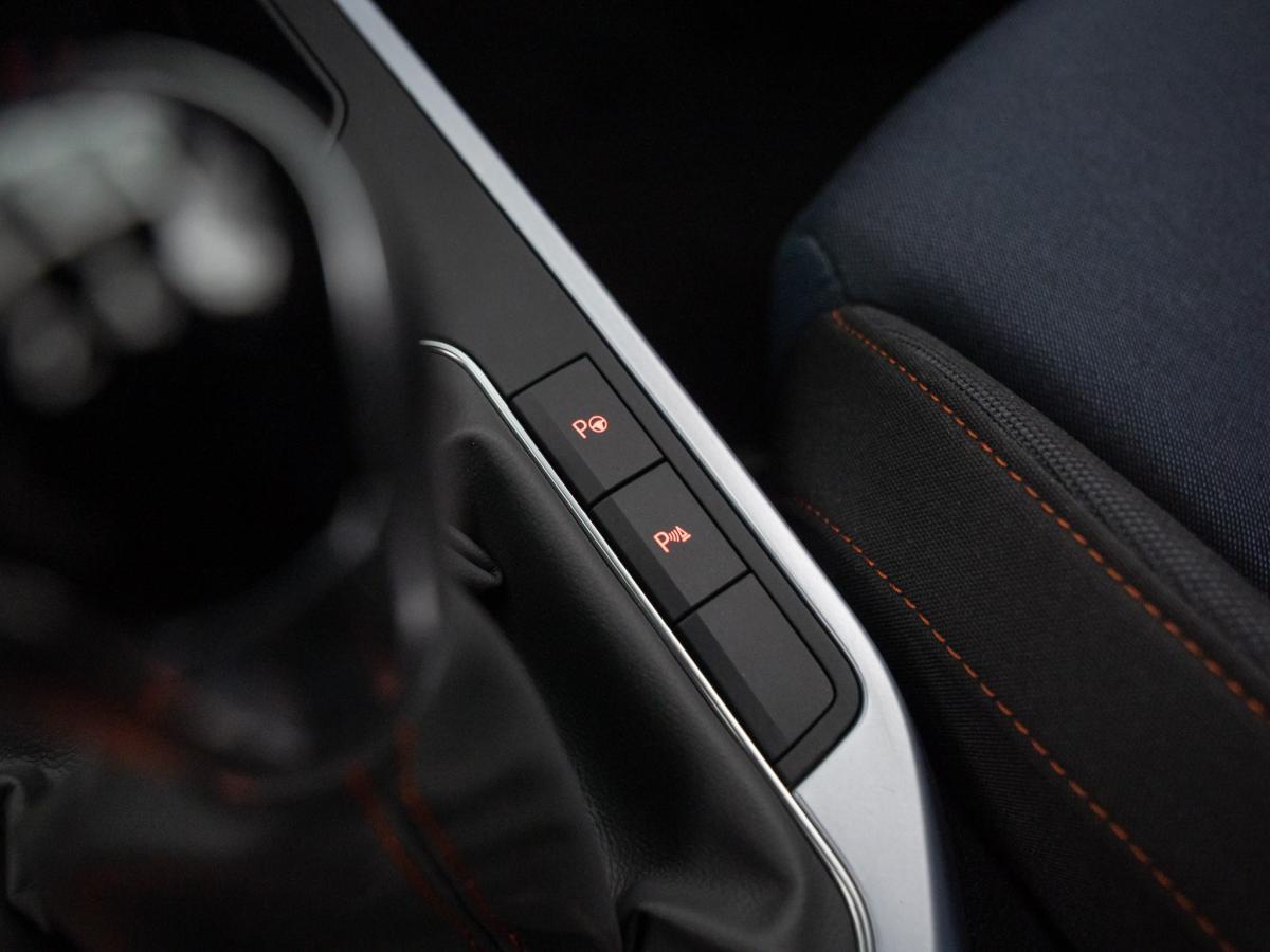 seat-arona-2022-gasolina-999cc