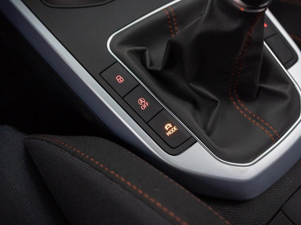 seat-arona-2022-gasolina-999cc