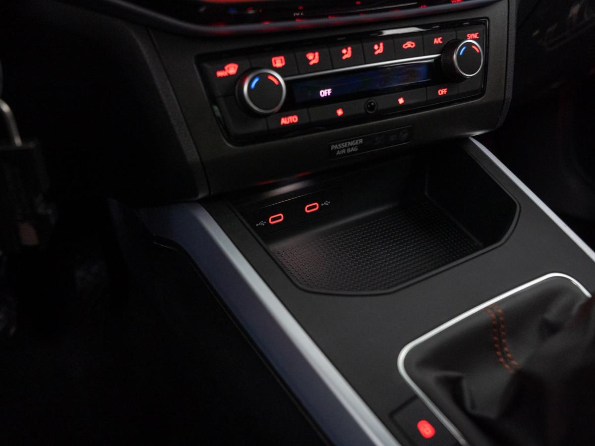 seat-arona-2022-gasolina-999cc