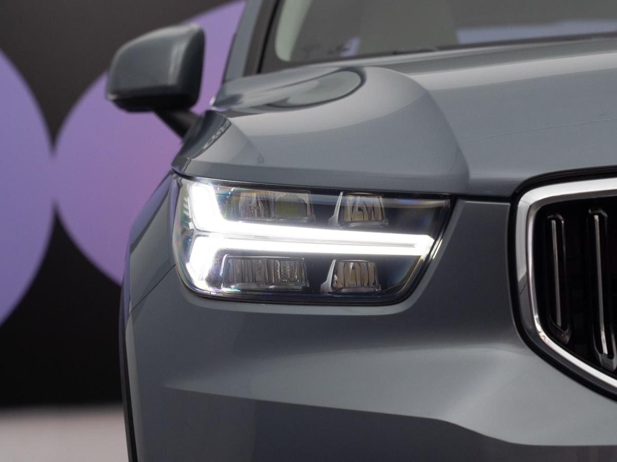volvo-xc40-2021-hibrido-a-gasolina-1477cc