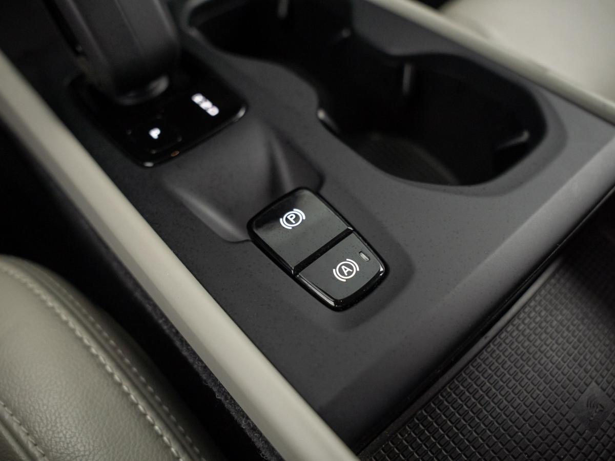 volvo-xc40-2021-hibrido-a-gasolina-1477cc