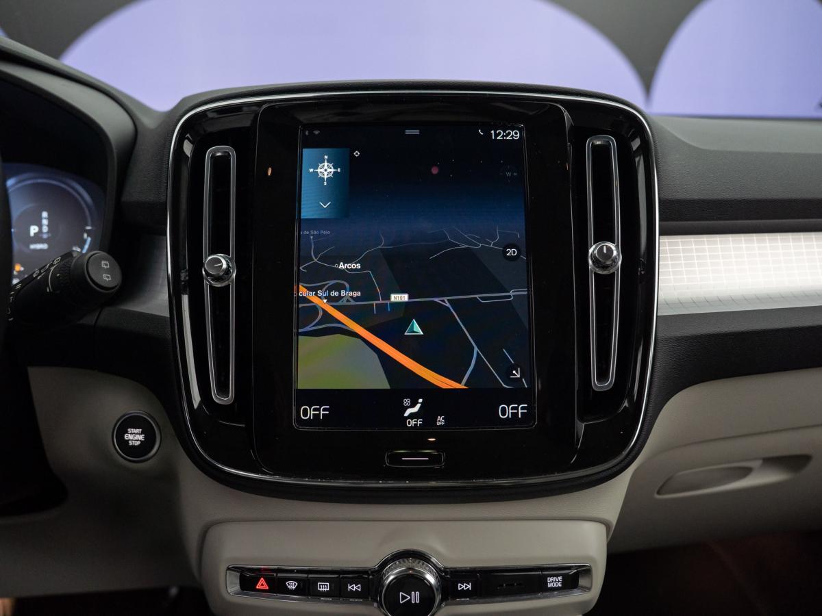 volvo-xc40-2021-hibrido-a-gasolina-1477cc