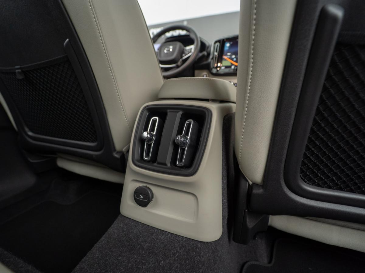volvo-xc40-2021-hibrido-a-gasolina-1477cc