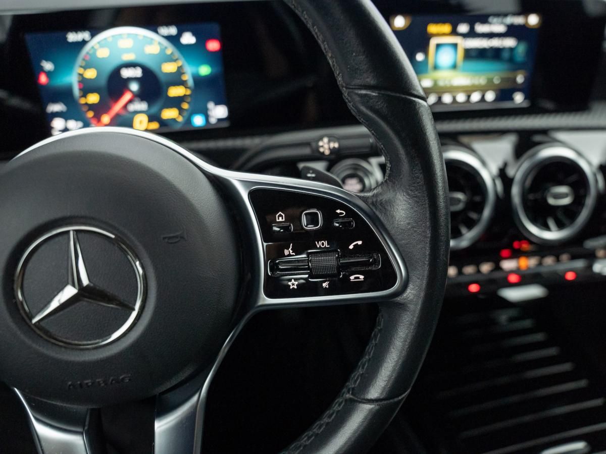 mercedes-benz-cla-2023-diesel-1950cc