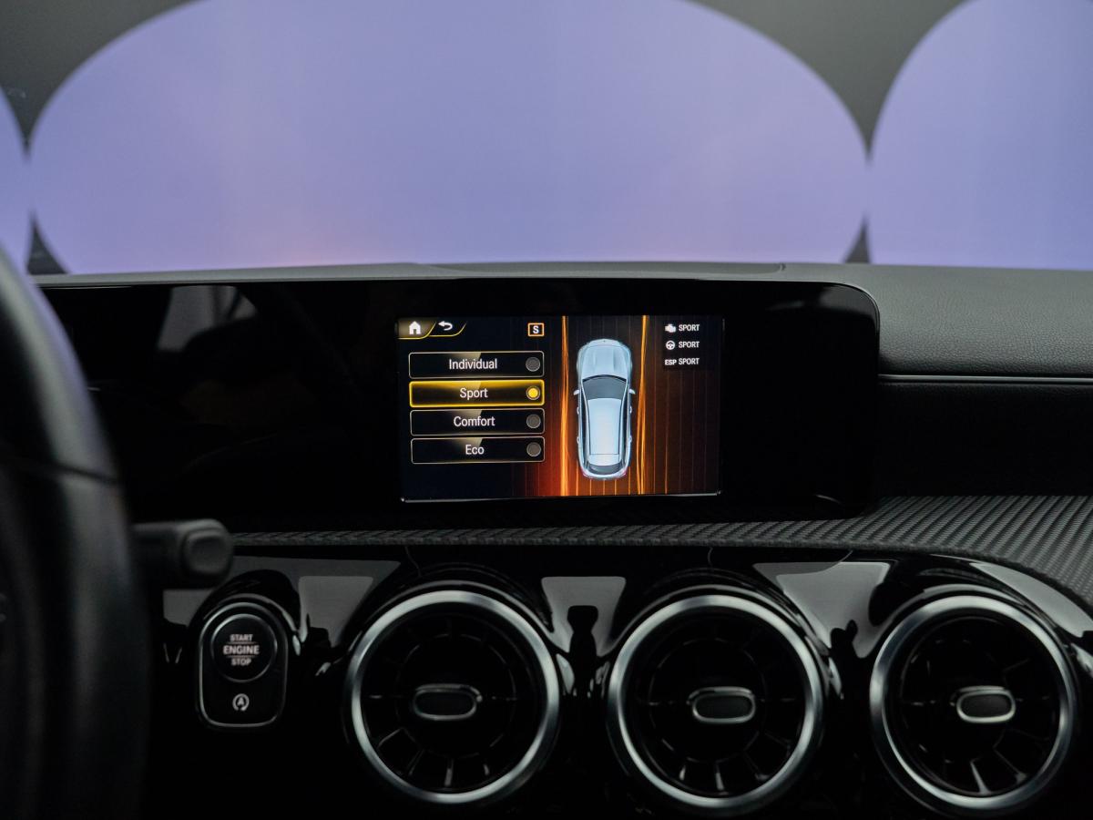 mercedes-benz-cla-2023-diesel-1950cc