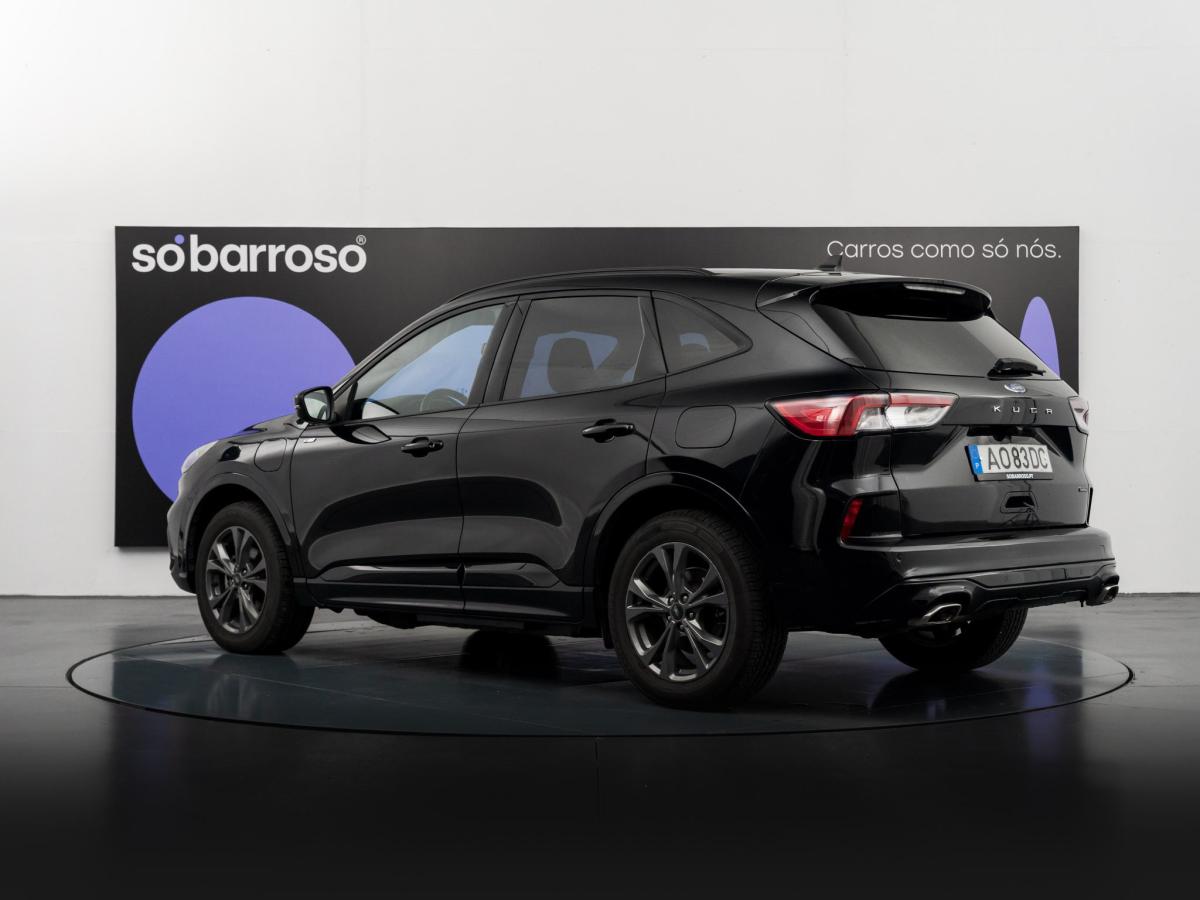 ford-kuga-2022-hibrido-a-gasolina-2488cc