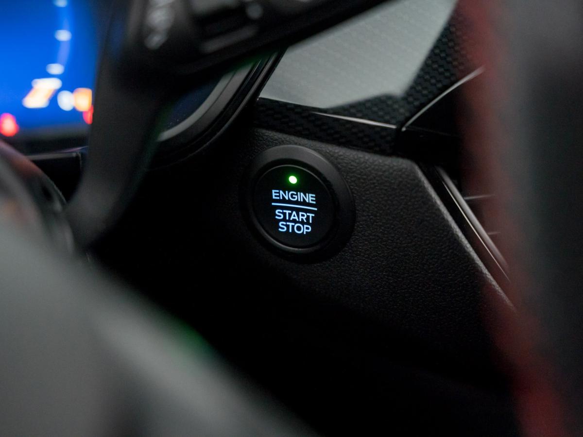 ford-kuga-2022-hibrido-a-gasolina-2488cc