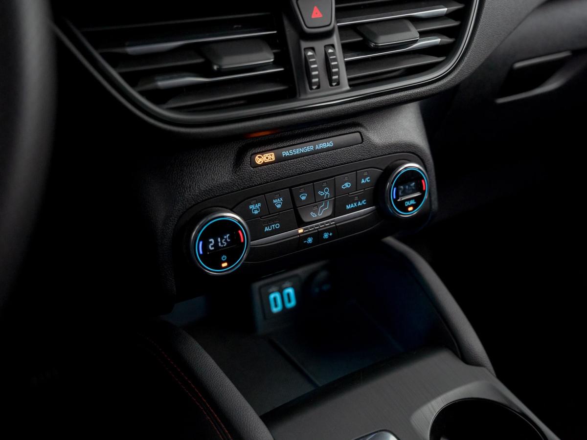 ford-kuga-2022-hibrido-a-gasolina-2488cc