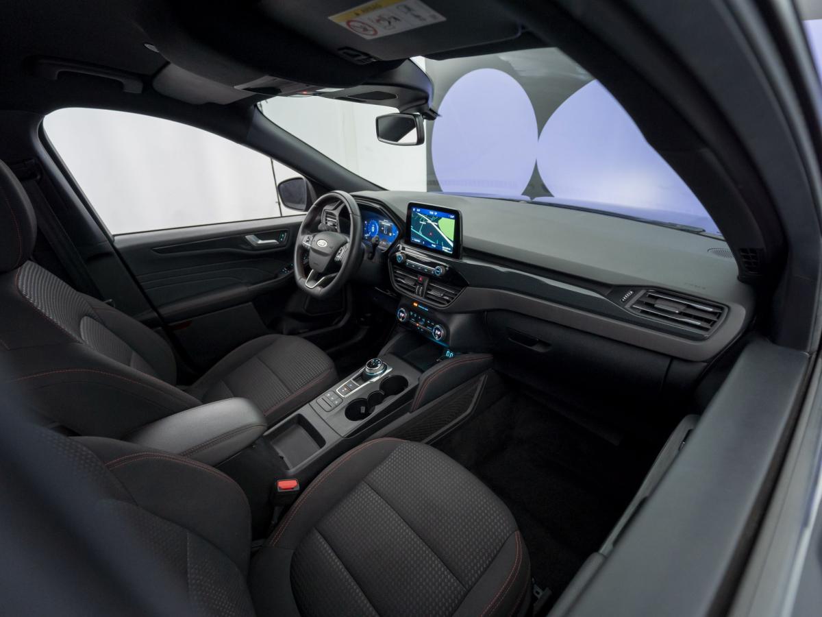 ford-kuga-2022-hibrido-a-gasolina-2488cc