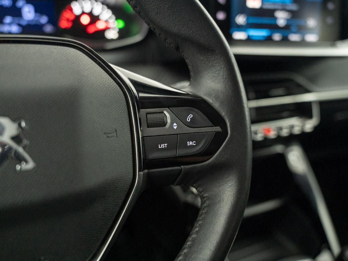 peugeot-208-2022-gasolina-1199cc
