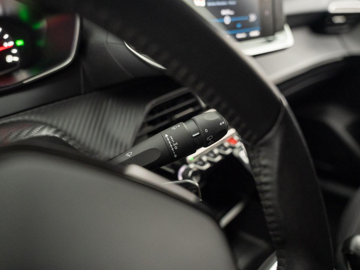 peugeot-208-2022-gasolina-1199cc
