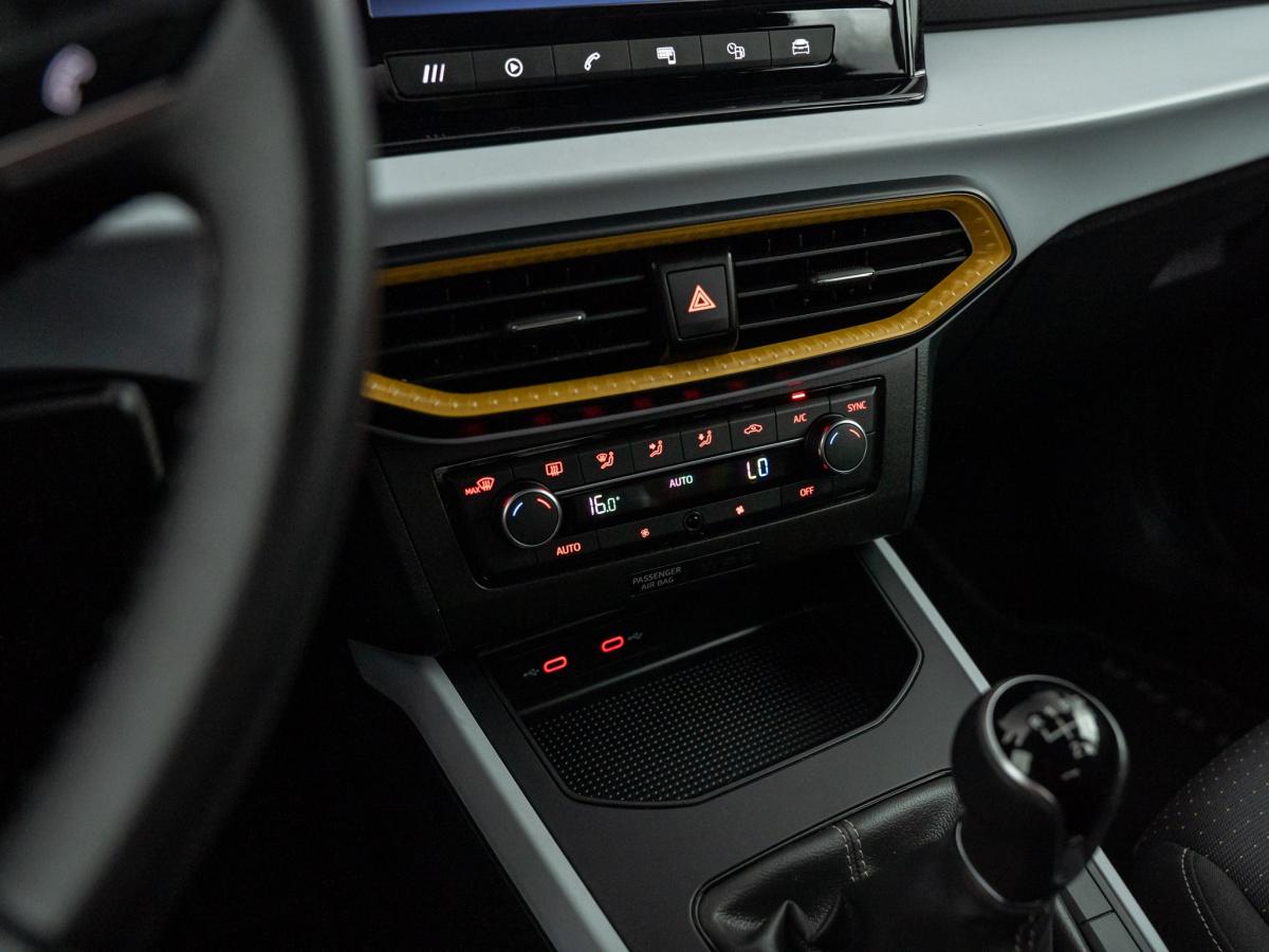 seat-arona-2022-gasolina-999cc