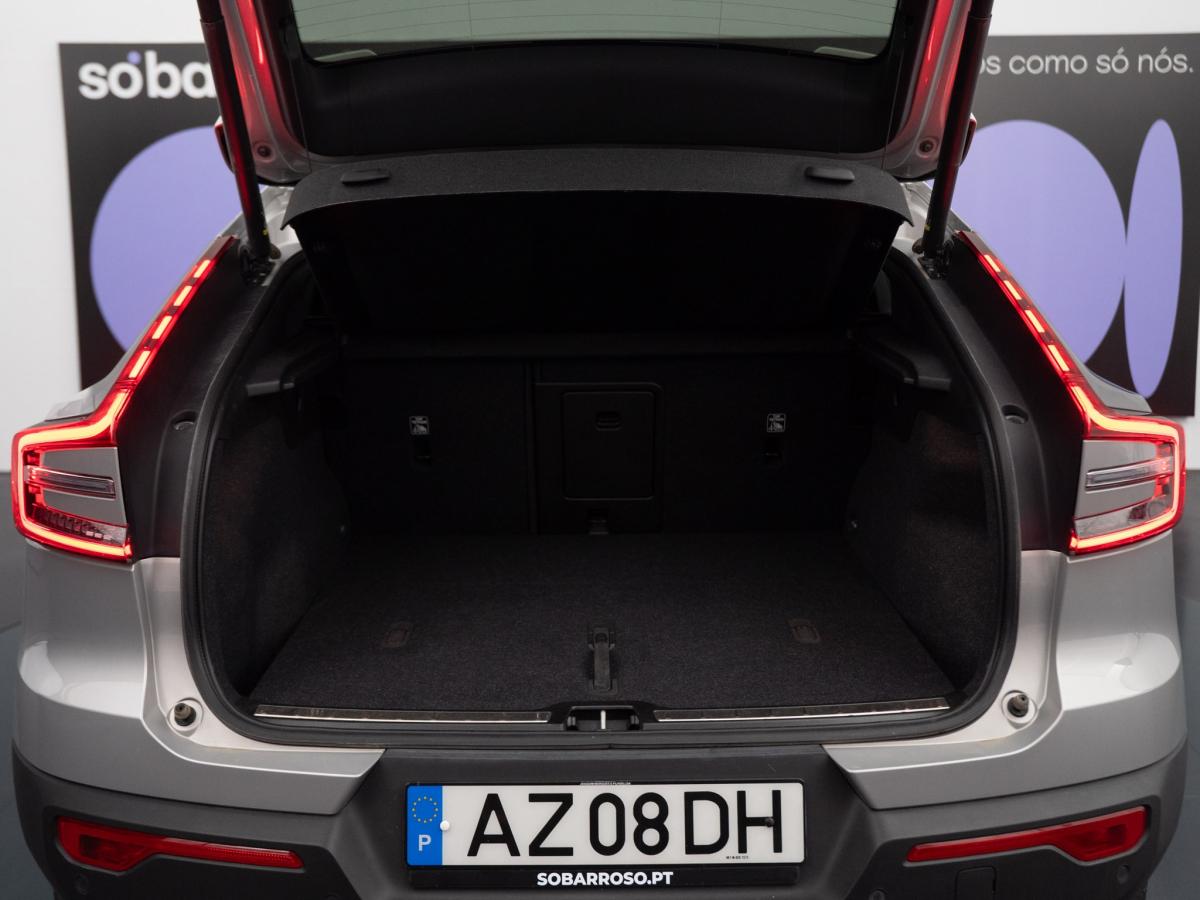 volvo-c40-2023-eletrico-500cc
