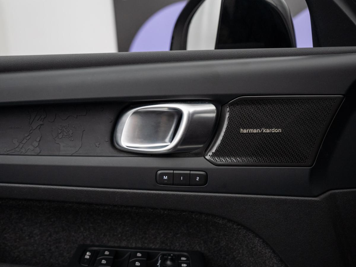 volvo-c40-2023-eletrico-500cc