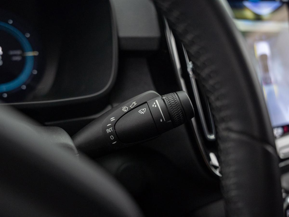 volvo-c40-2023-eletrico-500cc