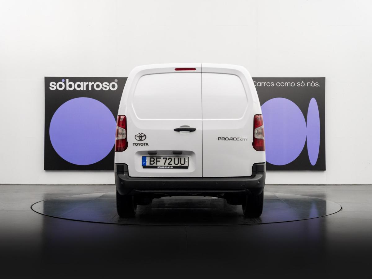 toyota-proace-2023-diesel-1499cc