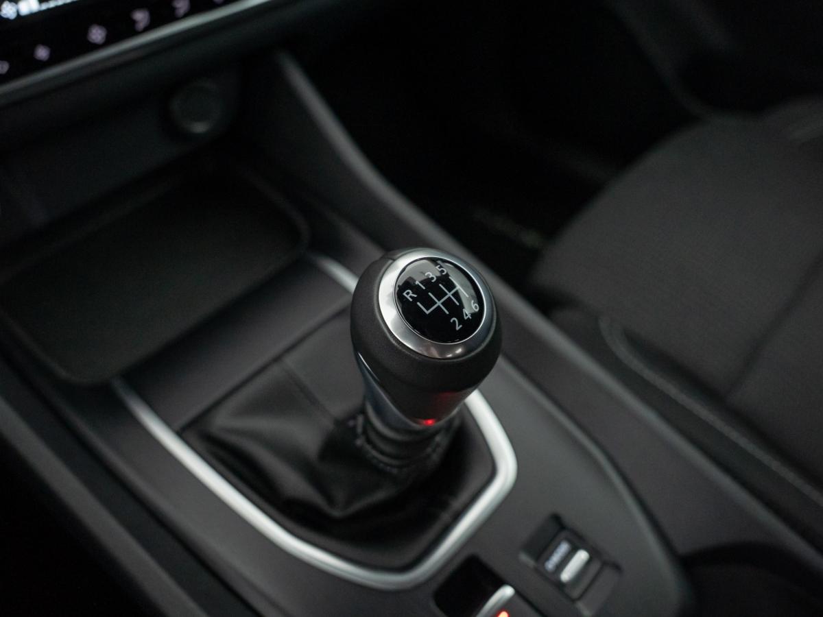 nissan-qashqai-2025-hibrido-a-gasolina-1332cc