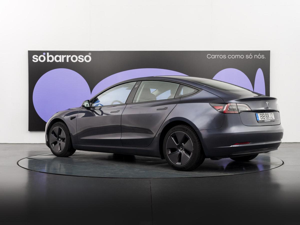tesla-model-3-2023-eletrico-500cc