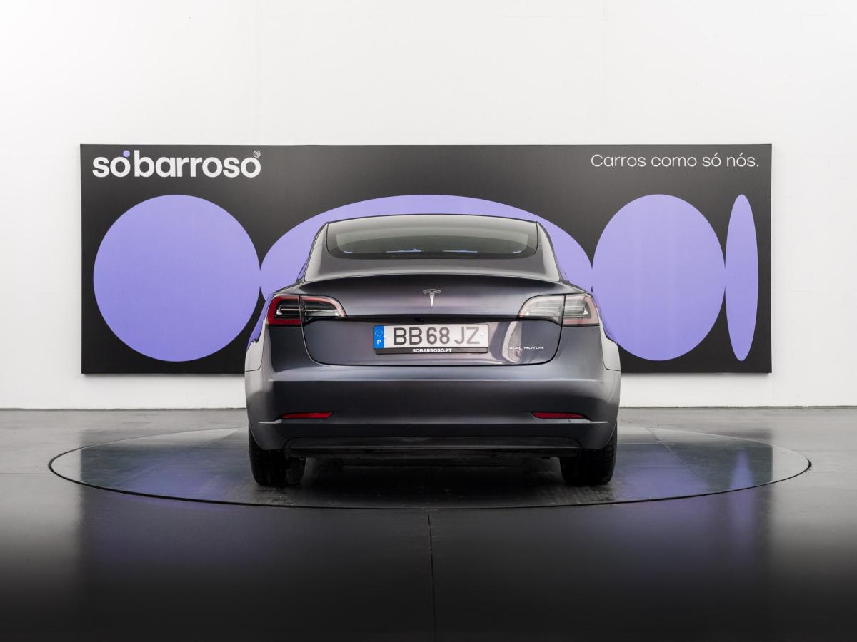 tesla-model-3-2023-eletrico-500cc