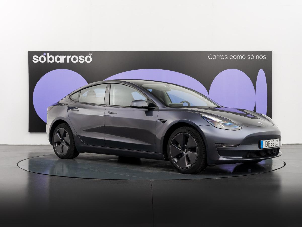 tesla-model-3-2023-eletrico-500cc