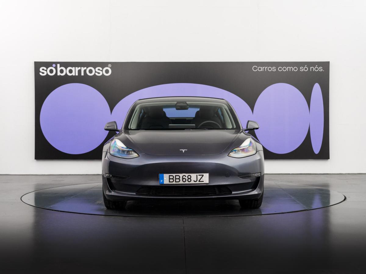 tesla-model-3-2023-eletrico-500cc