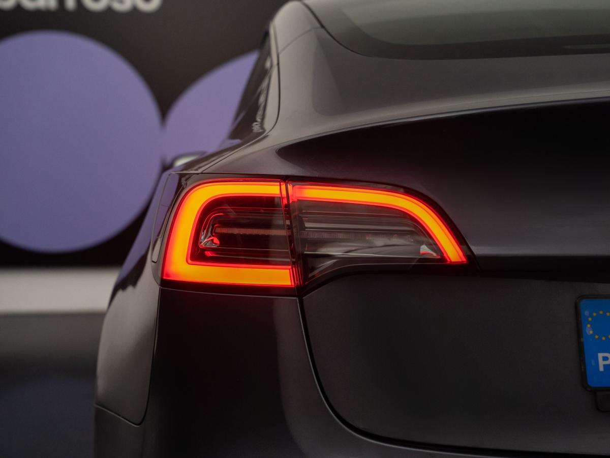 tesla-model-3-2023-eletrico-500cc