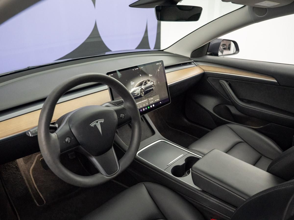 tesla-model-3-2023-eletrico-500cc