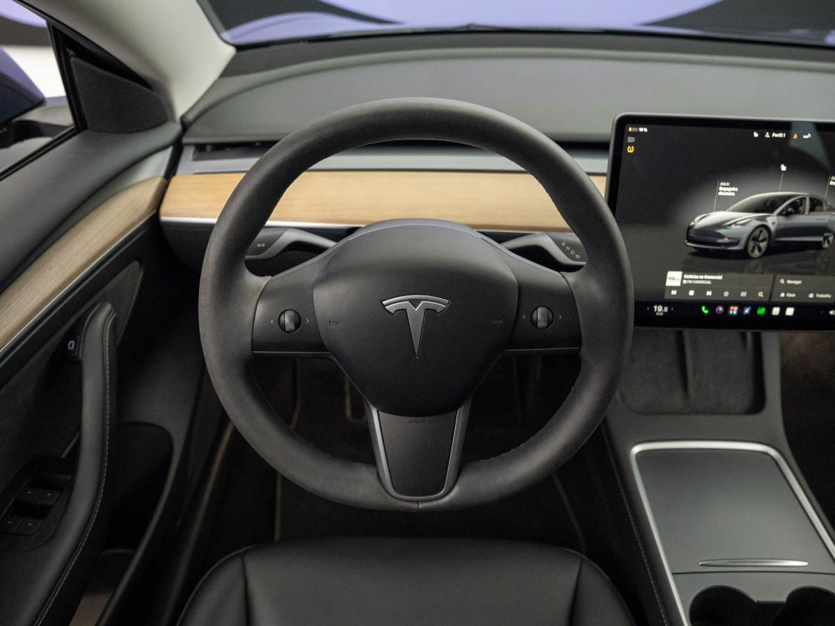 tesla-model-3-2023-eletrico-500cc
