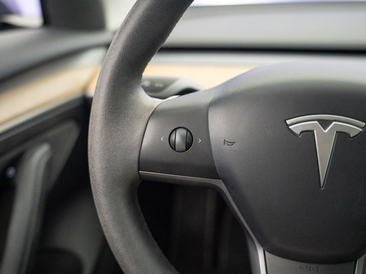 tesla-model-3-2023-eletrico-500cc