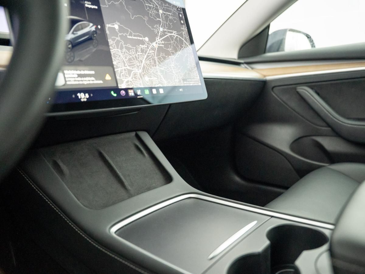 tesla-model-3-2023-eletrico-500cc