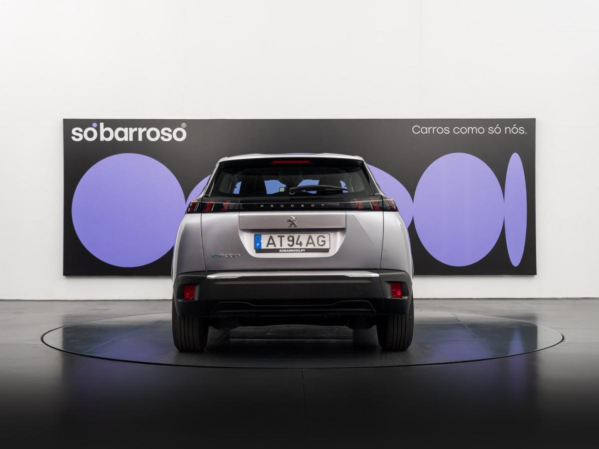 peugeot-2008-2022-eletrico-500cc