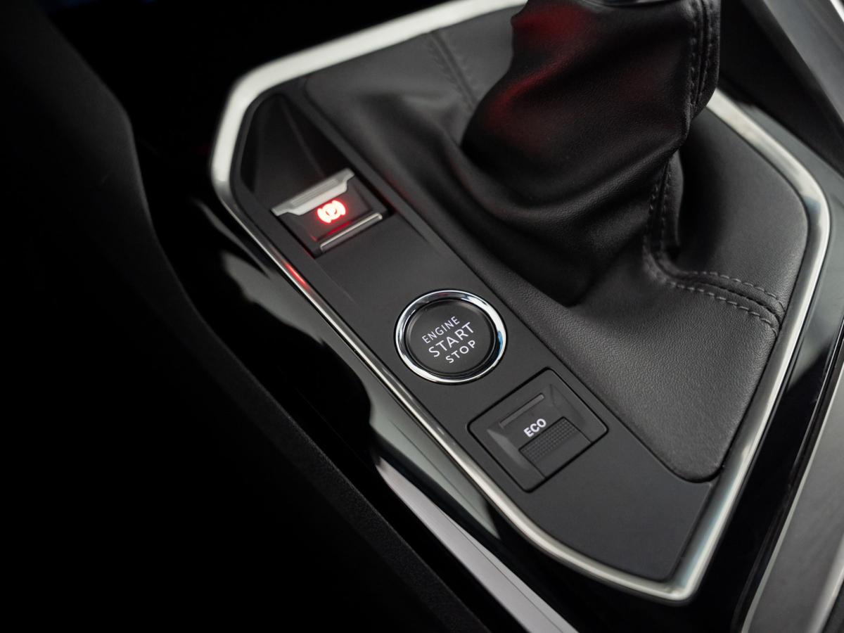 peugeot-3008-2022-diesel-1499cc