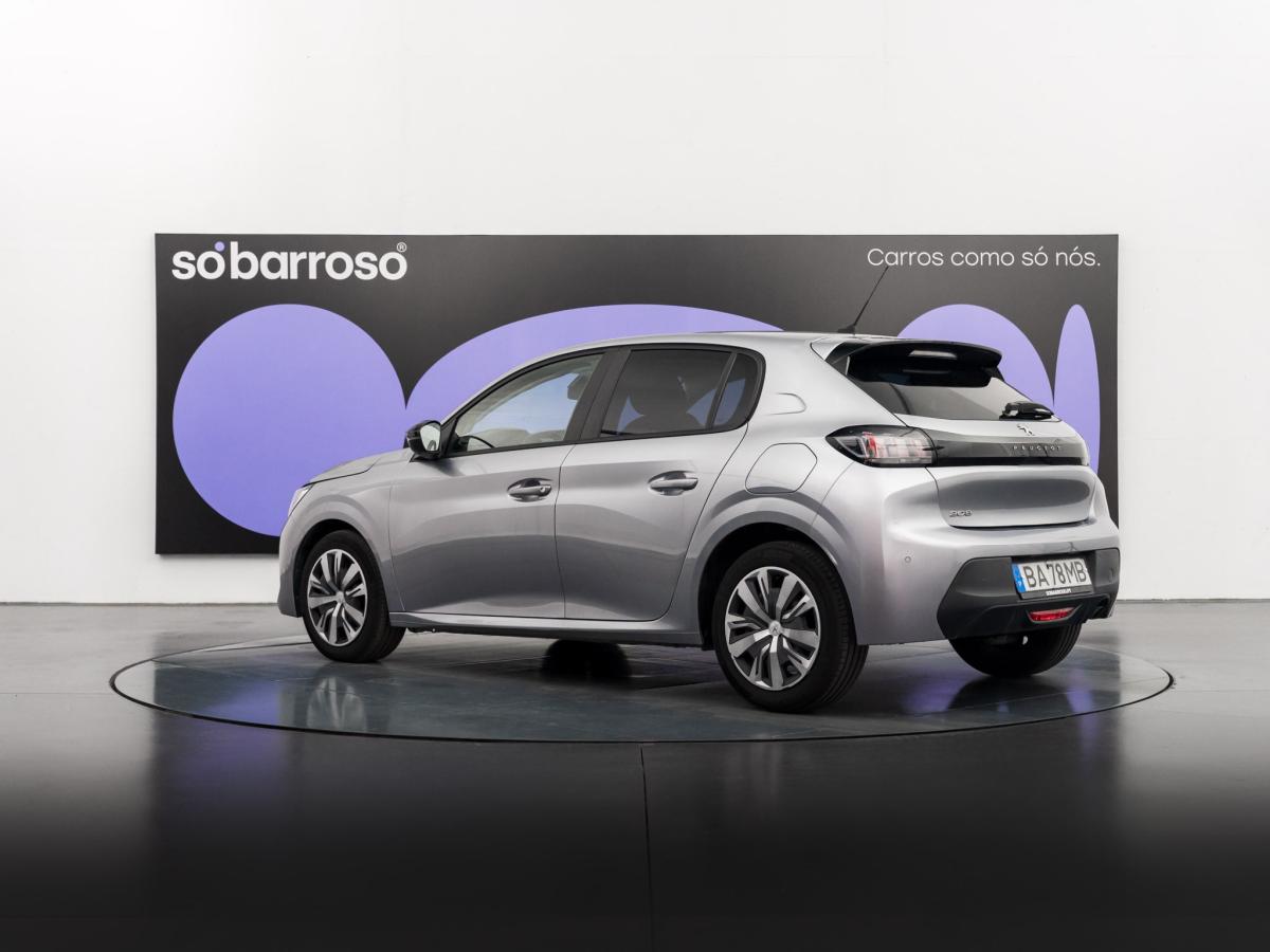 peugeot-208-2023-gasolina-1199cc