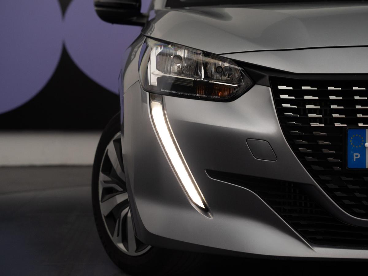 peugeot-208-2023-gasolina-1199cc